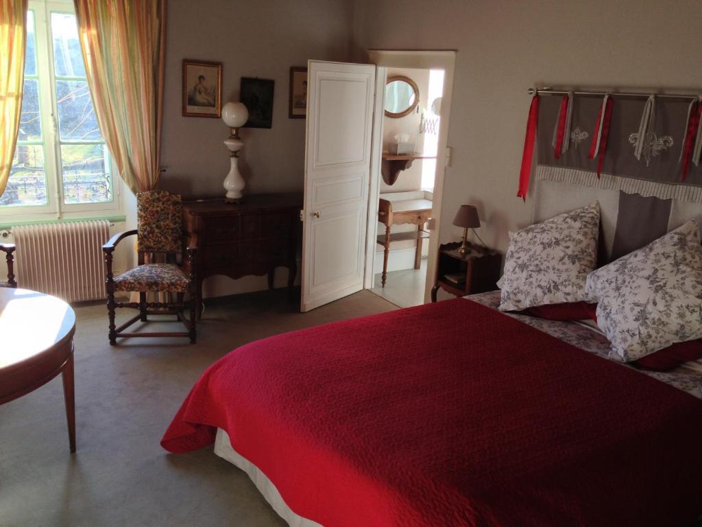 לינה וארוחת בוקר Ardenais Domaine De Vilotte חדר תמונה