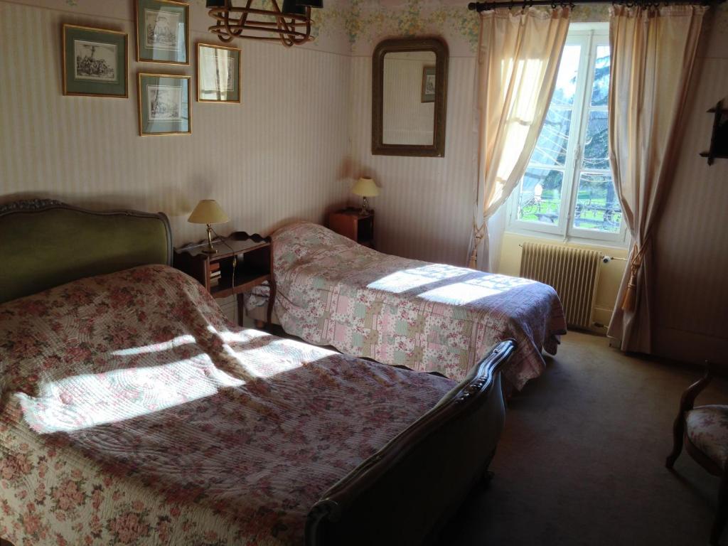 לינה וארוחת בוקר Ardenais Domaine De Vilotte חדר תמונה